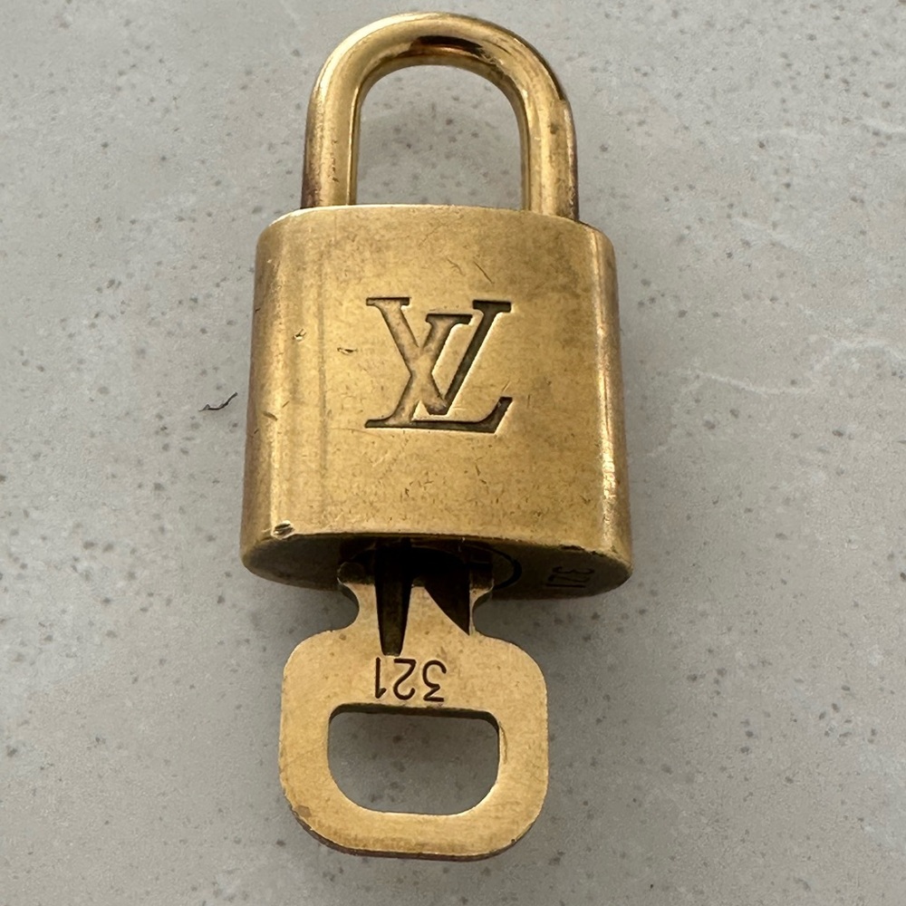 Louis Vuitton Lock and Key!